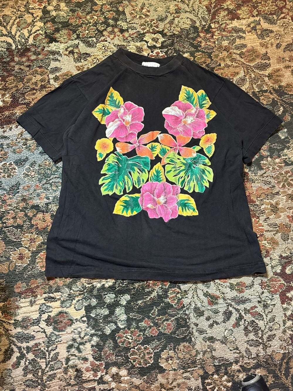 L.A. Chic California Vintage Tropical Floral Graphic Tee single stitch USA
